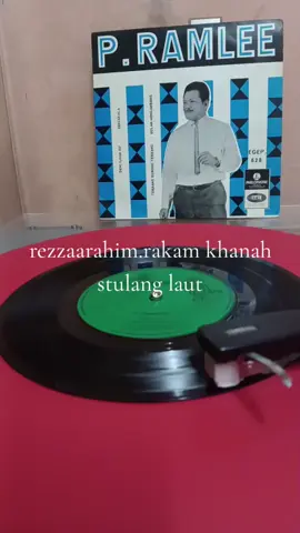senjakala.p Ramlee mengalunkan lagu ini dlm irama pop 60an dgn iringan the veteran.#pop yeh2#pramleedam veterans#zappagogo#klasikmelayu