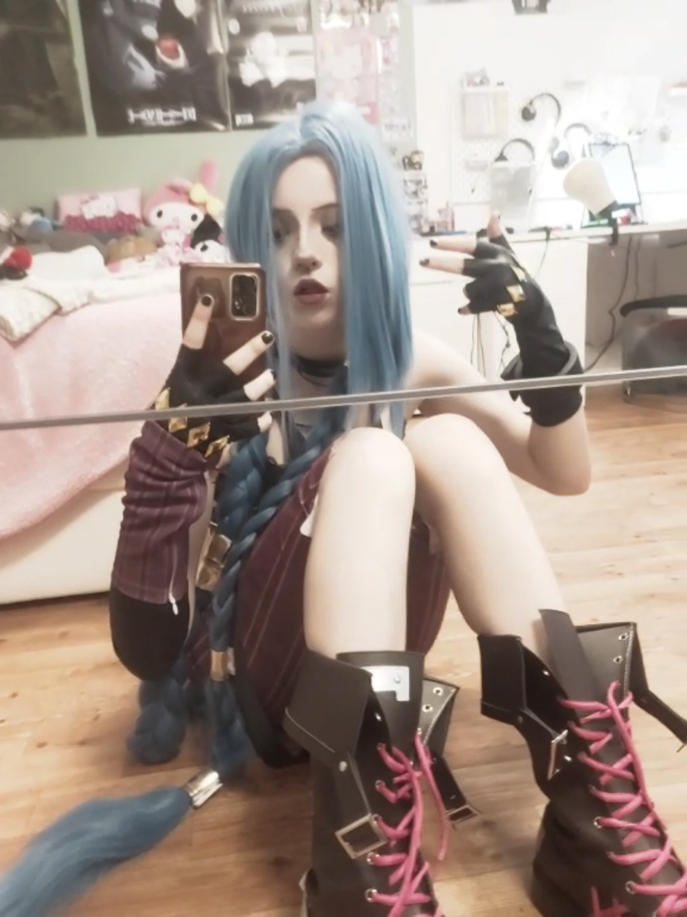 I Finished school finally ^0^ //  #ilovemygf  #wlw #arcane #cosplayer #cosplay #jinx 