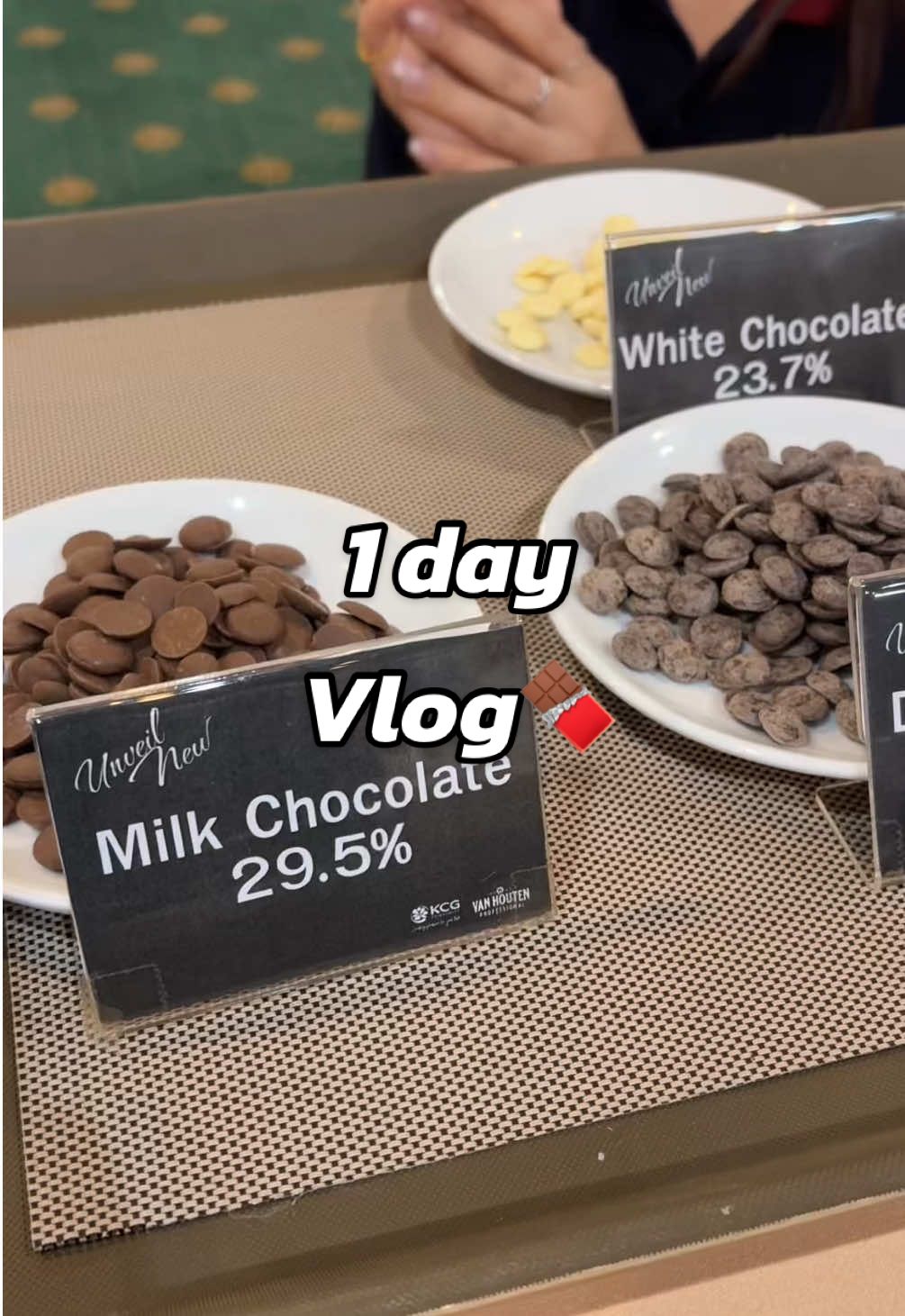 ไปค่าาา ไป 1day vlog กันน #happyhubcafe #ดาร์กช็อกโกแลต 