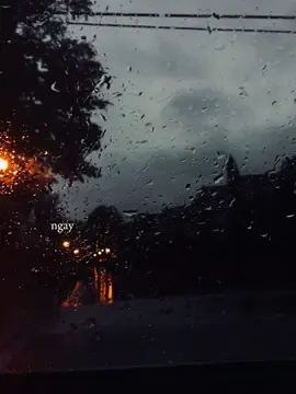 “Nếu hai ta không quên ngày ấy …” #lyrics #capcut #muamua #moingaymotbannhac #nhungloihuaboquen #vu 