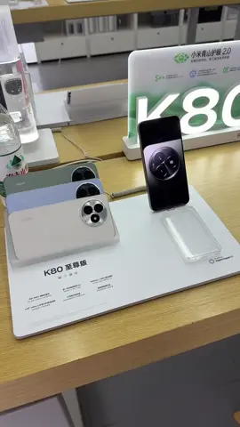 REDMI K80 Ultra. #RedmiK8OUltra equipped with MTK 9400+ flagship chip + independent display chip D2 7410mAh battery Android's largest ultra-wideband cyber haptic motor Four-sided curved metal frame + glass fiber back 6.83 inch 144Hz large screen, full brightness DC dimming compatible Starting from RMB2,599.