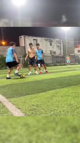 Tập skill leo biên 🔥#tapluyen #skills #bongdaphui #bongda 