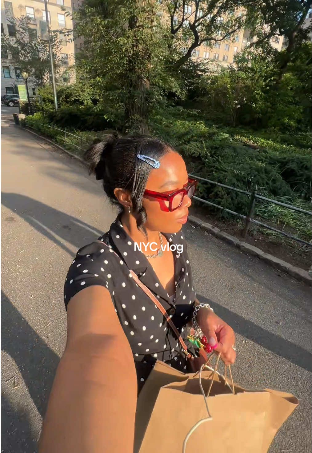 NYC vloggg! Had so much fun exploring more of New York with my bestie. What should we do the next time we go??? 👀💗✨ #nycvlog #thingstodoinnyc #newyorkvlog #dayinmylife #fifthavenue #centralparknyc #guggenheimmuseum #buathairamennyc #ralphscoffee #nycdaytrip #girlsday 