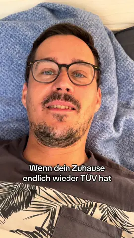 Hallo, ich hab bestanden, mir geht’s nicht gut. Im Original stand Nils hinter der Kamera, heute haben wir die Rollen getauscht #bestanden #mirgehtsnichtgut 