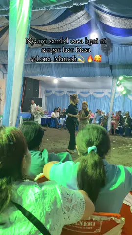 @Lona_Mamoh💫 luar biasa suaranya 🔥🔥🔥#partytimur💃 #artistimur💃🏻🕺🏻🎶🥳 #fypage 