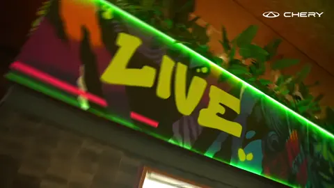 Where Style Meets the Road Chery C5 Media Drive Recap! Chery kembali mengundang para rekan media untuk merasakan langsung keunggulan Chery C5, evolusi dari OMODA 5 yang kini tampil dengan desain baru yang lebih futuristik dan karakter berkendara yang semakin dinamis. Lebih dari sekadar test drive, ini adalah pengalaman berkendara yang merepresentasikan arah baru mobilitas modern dari Chery. Thank you to all media partners who joined the experience. Chery C5 is not just a ride, it's a statement. #Chery #CheryIndonesia #CheryMotorIndonesia #CheryFamily #CheryC5