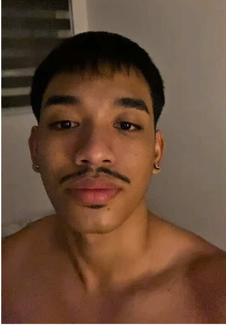 Guys share ko lang yung trimmer na ginagamit ko for 2 yrs!! Sobrang useful neto dahil madaling gamitin, magaan at pwede sa kahit anong part ng buhok niyo sa katawan. Basta alagaan lang at linisin ng maayos. PROVEN AND TESTED KO NA GUYS KAYA CLICK NIYO NA YANG YELLOW BASKET‼️👇🏽🔥 #trimmer #hairtrimmer #menhygiene 