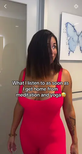 I can only stay zen and chill for so long 😅😅 #yoga #edm #balance