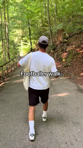 Bowleg baller walk all summer 😎 #fyp #football #Soccer #bowlegs #viral 