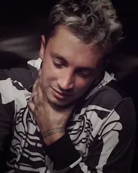 #TYLERJOSEPH | all i wanna do is take it | my dear frosted tips era, you were better than them all | #twentyonepilots #tylerjosephedit #tøp #joshdun #skeletonclique #takeovertour #breach #twentyonepilotsedit 