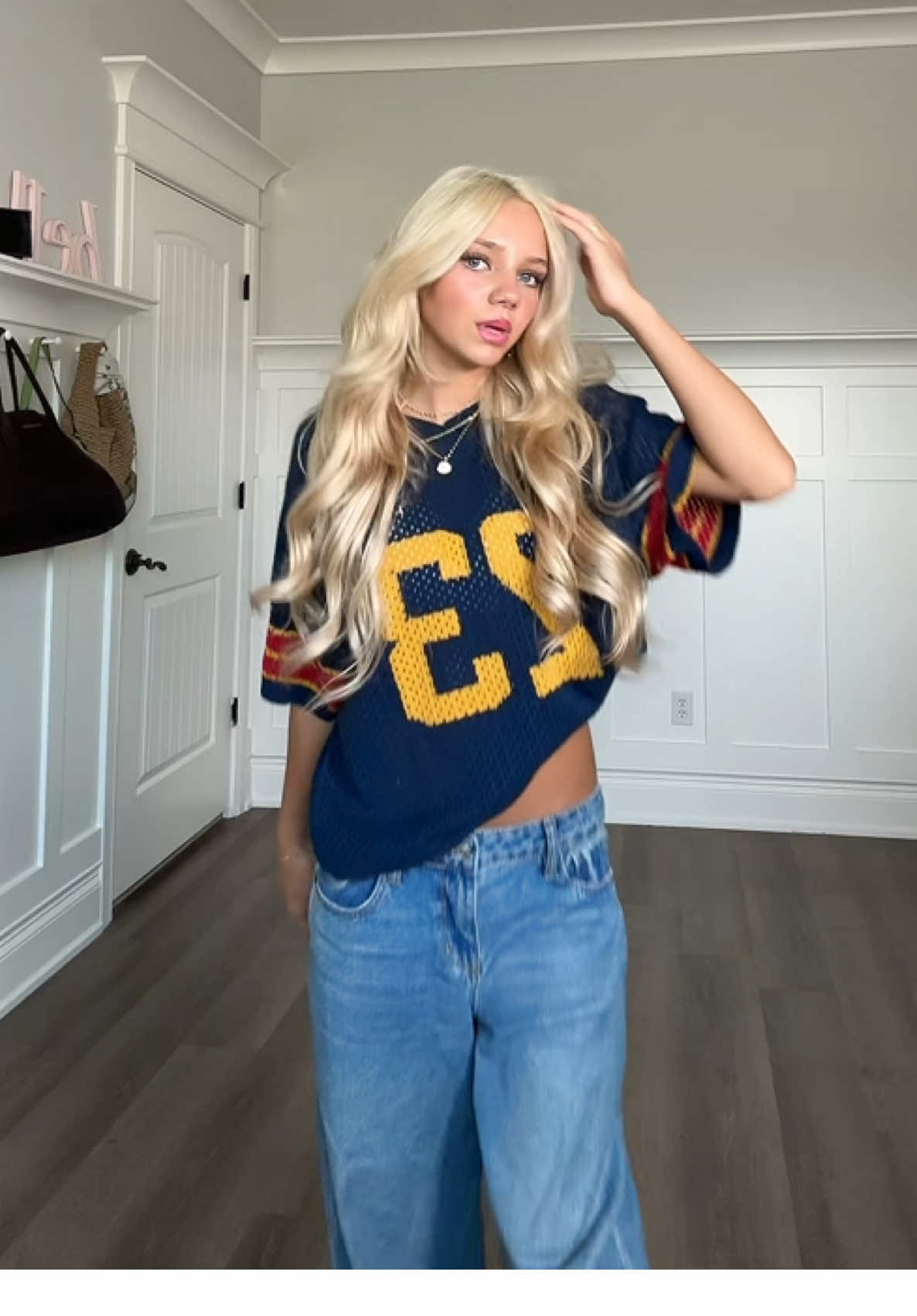 ooooohhhh >top & jeans by @Tillys #fyp #foryoupage #blowthisup #viral #outfitinspo #outfitideas #baggyjeans #lipsync #OOTD #fit #fitcheck #sounds #audio #blonde #makeupinspo #hairstyle 