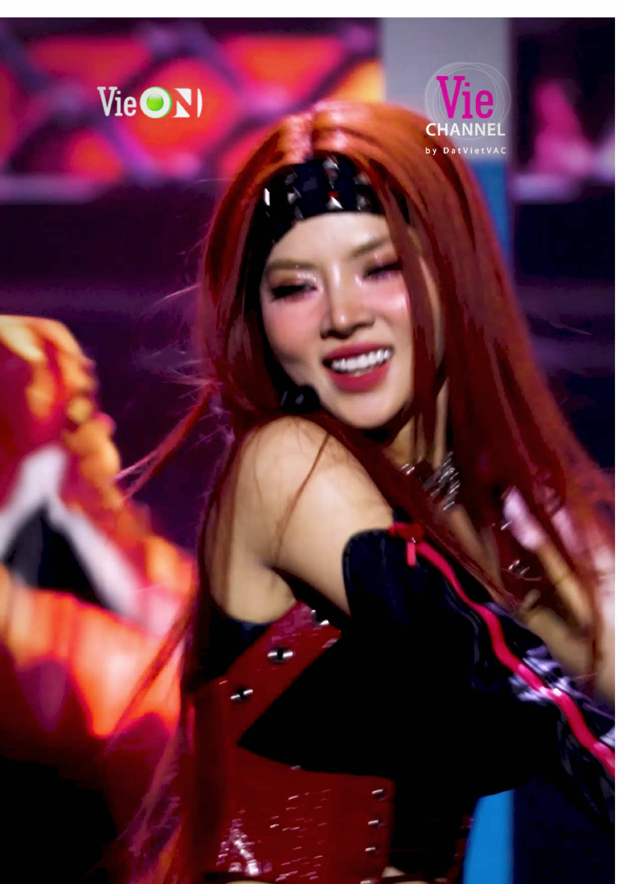 Bao nhiêu năm kinh nghiệm Aerobics dồn hết vào đây !! #ngolanhuong #redflag #emxinhsayhi #exsh