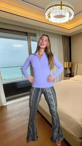 #Dancinggirl  #Howmanywould #yourate#followme #Love followers➕ follow 🥰me 😘