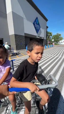 Anyone else’s toddler surviving off of snacks lately? 😩  @Sam’s Club @poppi shop #errands #shopwithme #shoppinghaul  #samsclub #groceryshopping #monthlyrestocks #poppi 