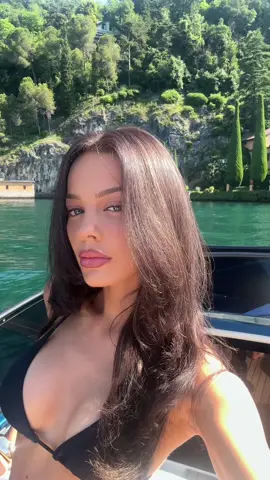 lake como is beautiful 