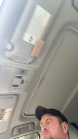 Y’all are so pathetic… sorry excuse for men #gay #gaytiktok #lgbt #relatable 