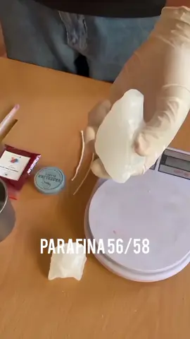 🕯️✨¡Descubre los beneficios y propiedades de la Parafina 56/58! La parafina 56-58, una cera de calidad superior con un punto de fusión ideal para la elaboración de velas. Su blancura, bajo contenido de aceite y ausencia de olor la hacen perfecta para velas moldeadas, en recipientes, talladas o perfumadas                                                      🕯️✨ Embellece, y aumenta la calidad de tus velas, logrando un acabado perfecto y duradero de alta calidad con la parafina 56/58✨                                                                                                                                                           ✨ Lleva tus creaciones al siguiente Nivel ✨🕯️                                                                                                        ✔️ Si quieres saber mas, solo contáctate con nosotros: 67834031 - 67594398. 🔗 https://wa.link/9g8q8u #velasaromaticas #velasartesanales #velaencasa #velasdecorativas #parafinavelas #parafina56/58 #cochabamba_bolivia🇧🇴 #bolivia🇧🇴 
