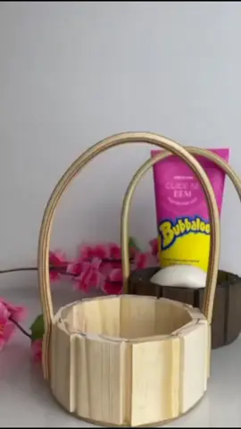 Dê uma olhada em kit 30 Cestinhas Mini Redondas 11 cm - lembrancinhas/arranjos/casamento/aniversários por R$99,99. Compre na Shopee agora! 