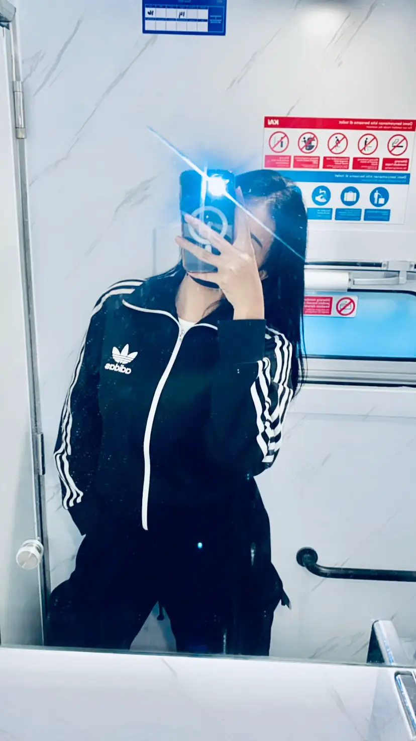 #casual #casualoutfits #casualstyle #casualoutfit #casuals #outfitcasual #adidas #adidasoriginals #fyp #fypage 