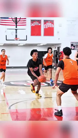 Best guard in Jersey @︎H-🌏 #harlem #xybzca #viral #mix #fyp #trending #nj #highlights #meloproductions 