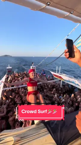 Our dancer crowd surfing in style👏🏼👏🏼 #fyp #maliaboozecruise #crowdsurf #summer2025 #party #ladsholiday #girlsholiday #cretegreece 