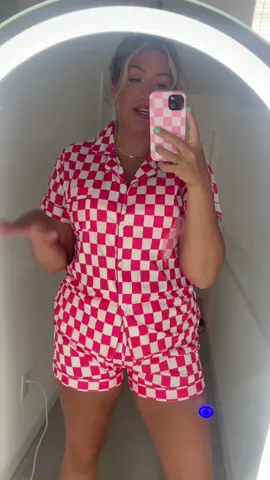 If it’s checkered, I want it #pajamas #loungewear #womensfashion #comfyclothes #dealsforyoudays 