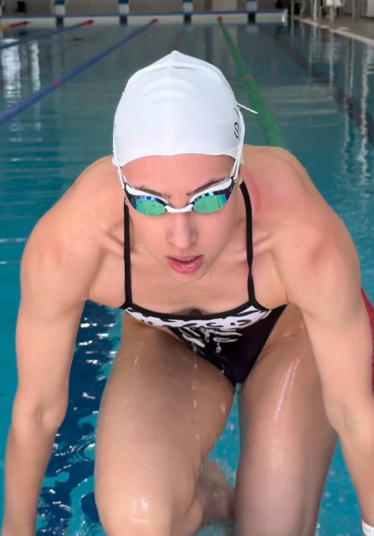 Купальник от: @Mikkiswim, а по промокоду: «BUSYA» действует скидка 15% ❤️‍🔥 #swim #sport #swimmer #swimming #swimmingpool #плавание #спорт #пловчиха #бассейн #busya #traning #тренировка 