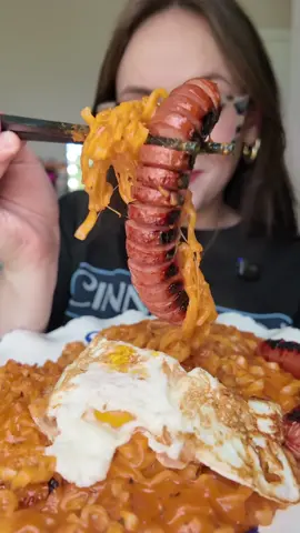 buldak carbonara noodles + hot dogs + egg @Buldak @Oscar Mayer #buldak #buldakcarbonara #buldakramen #mukbang #asmr #fypシ 