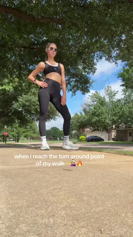 strut strut strut  #fyp #hotgirlwalk #summerwalk #viral 
