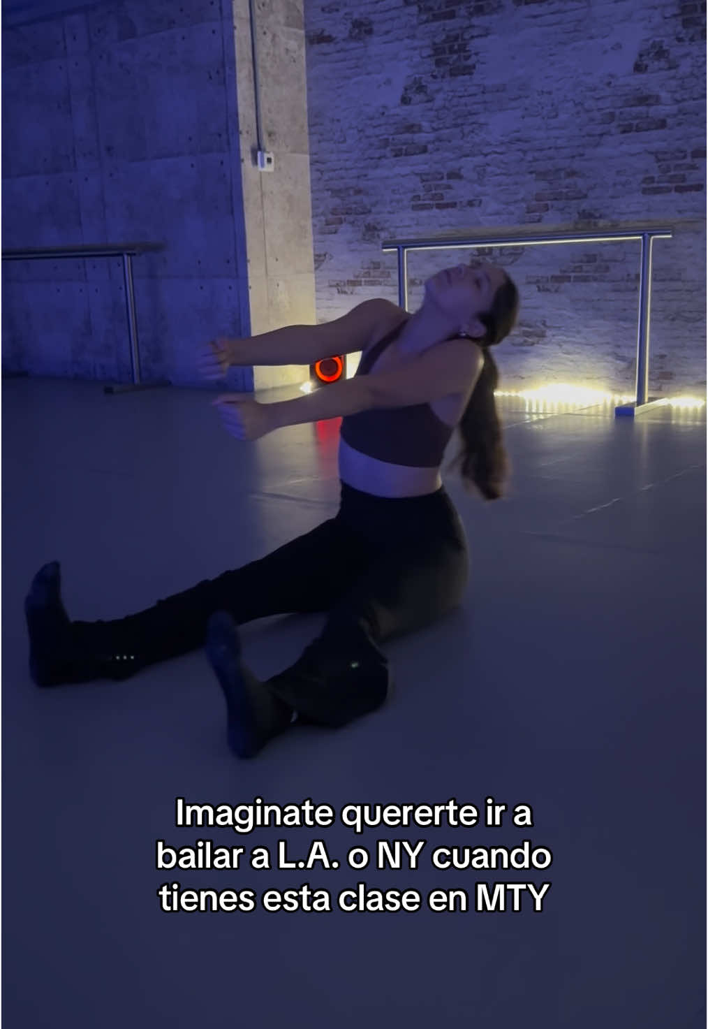 Todos los miercoles 8:30 pm CONTEMPO 😮‍💨🤌🏼👌🏼🦋⚡️ #contemporary #dancer #rushdancestudio #mty #spgg #fypシ゚ 