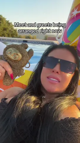 #goldlabubu #labubu #labubuthemonsters 