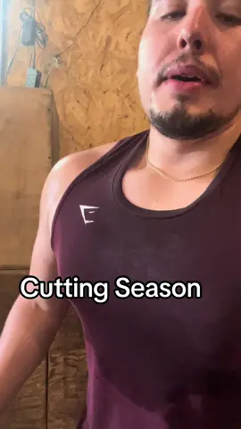 Who else is cutting weight? #cuttingseason #gym #Fitness #nothingbeatsajet2holiday #funny #cuttingseason2025 #gymrat 