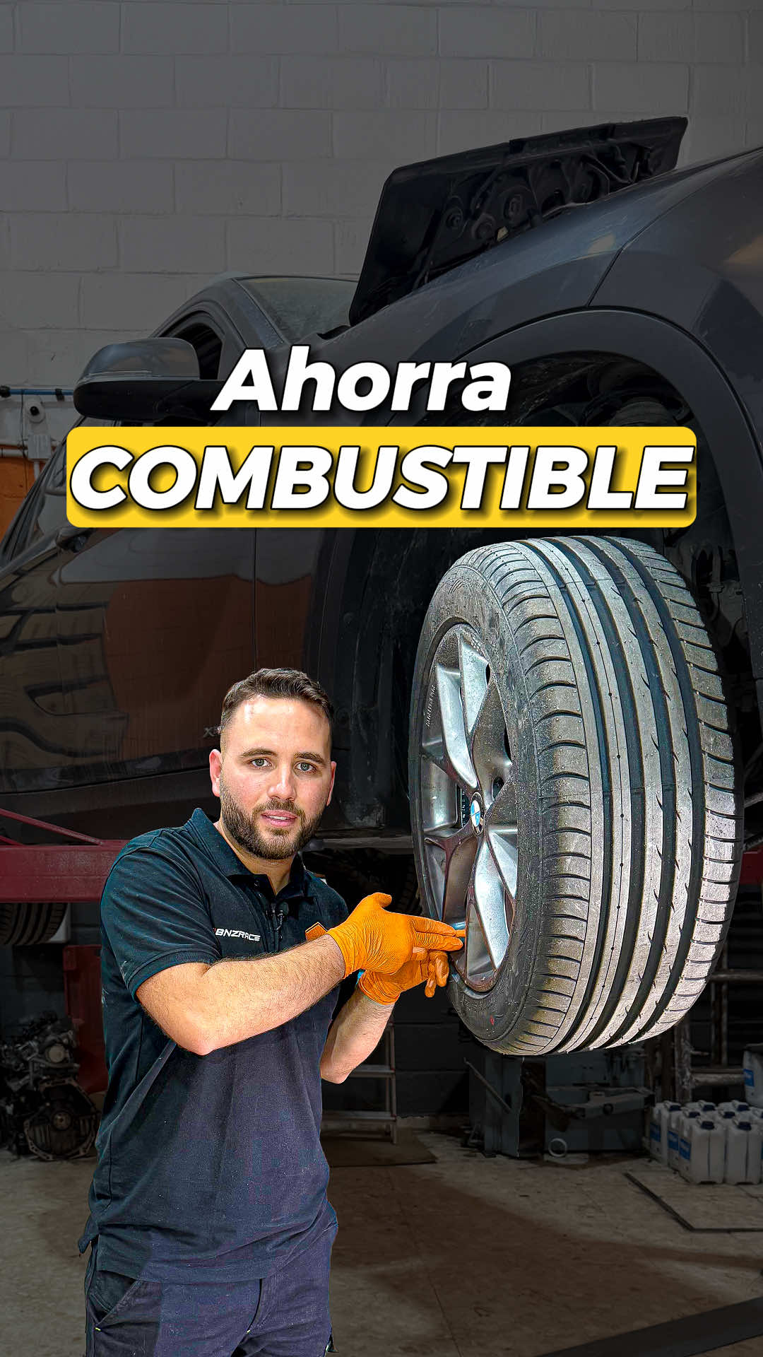 Ahorra COMBUSTIBLE ‼️   #mecanico #refrigerante #cuidado #mantenimiento #mecanicodeltiktok #V8Power #taller #tallermecanico #coche #ParaTi #TikTokCars #BeforeAndAfter #Viral #vehiculos #automovil #automocion #reparaciones  #cajadecambios #bmw #adblue #lluvia #toyota #hyundai #TuningLife #MercedesBenz #CarMoD