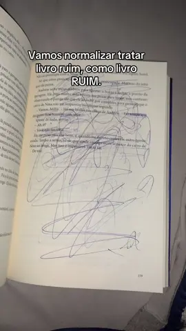 Desculpa os erros de português, estava com muita raiva desse livro kkkkkk(minha opinião apenas)#livros #BookTok #foryoupage #aempregada #freiddamcfadden #livrosruins #famosinhosdobooktok #livrosuspense 