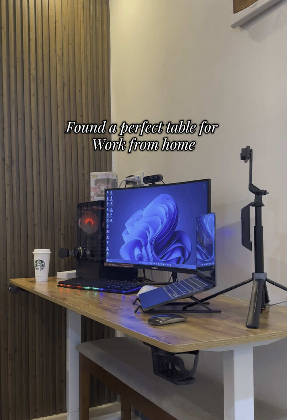 Standing desk ba ang hanap mo? Perfect to for work from home. #VAgoals #Virtualassistant #VA #workfromhometable #standingtable #computertable 