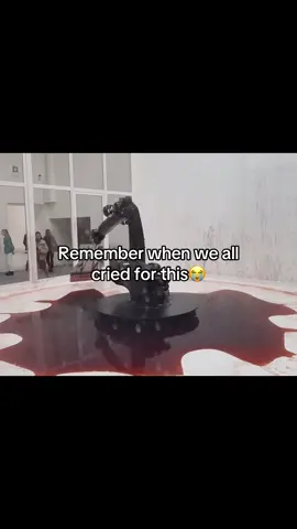 “It tools so tired”😭#robot #oil #collecting #fyp #first #viral #funny #relatable 