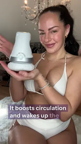 Glowing skin, sculpted curves, and all the summer confidence. 💁‍♀️☀️ Feel it. See it. Own it. Let’s make this summer unforgettable. . . . #vibrosculpt1.0 #vibrosculpt #getfitstayfit #sculpting #massagerelaxant #anticellulite #cellulitereduction #bodysculpting #vibrosculptpro #tonebody