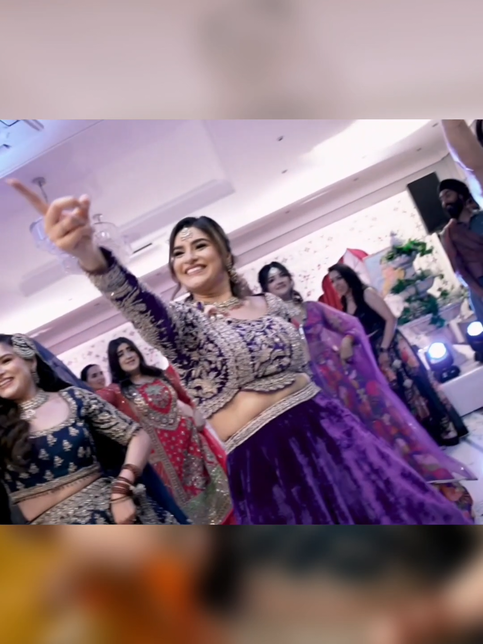naina x nach punjaaban @Shivaeya  #mehndidance #sangeet #diljitdosanjh #kareenakapoor 