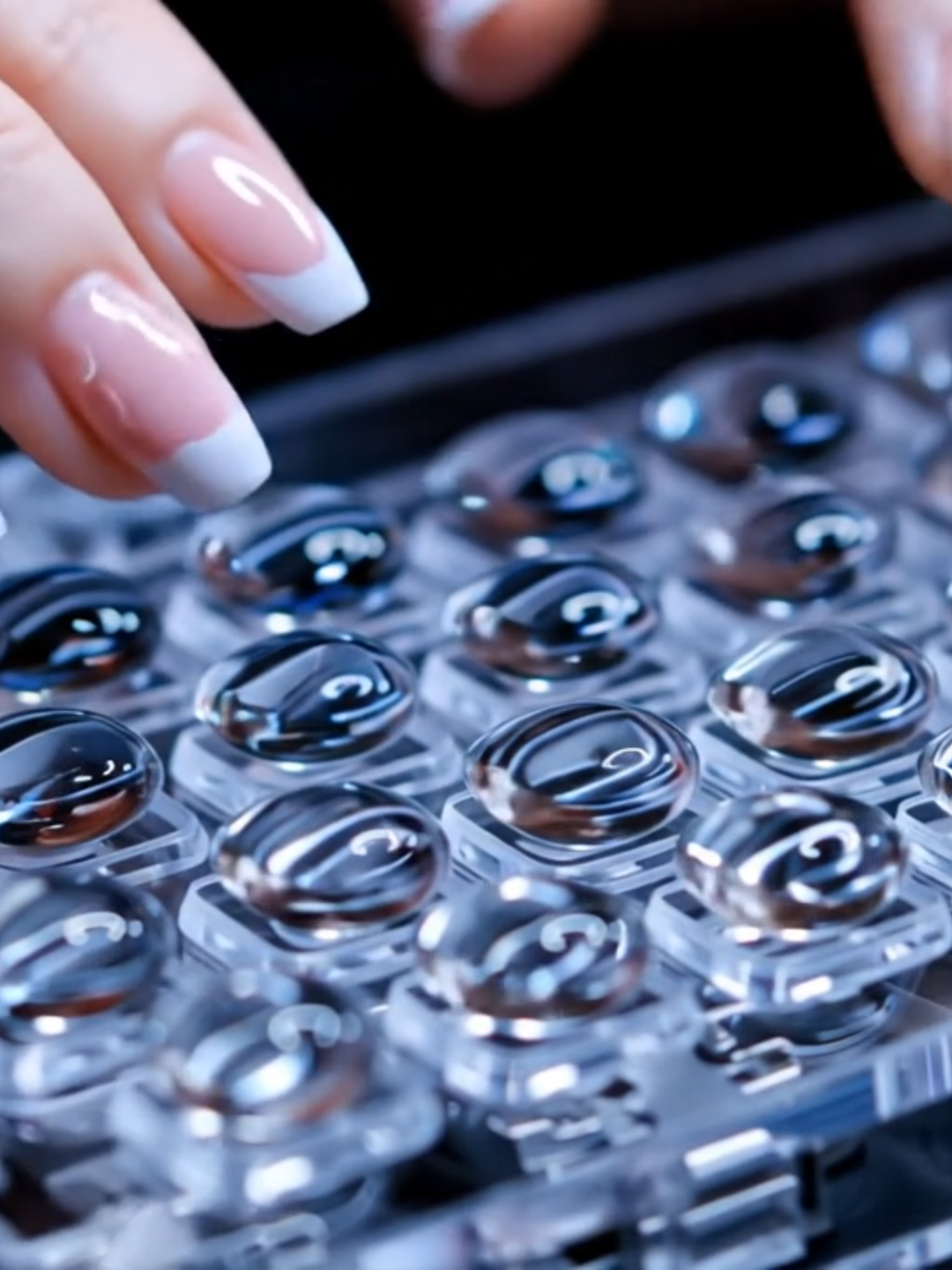 Waterdroplet Keyboard ASMR #asmr # sastifying #ai #relaxing #keyboard #keyboardasmr #oddlysatisfying