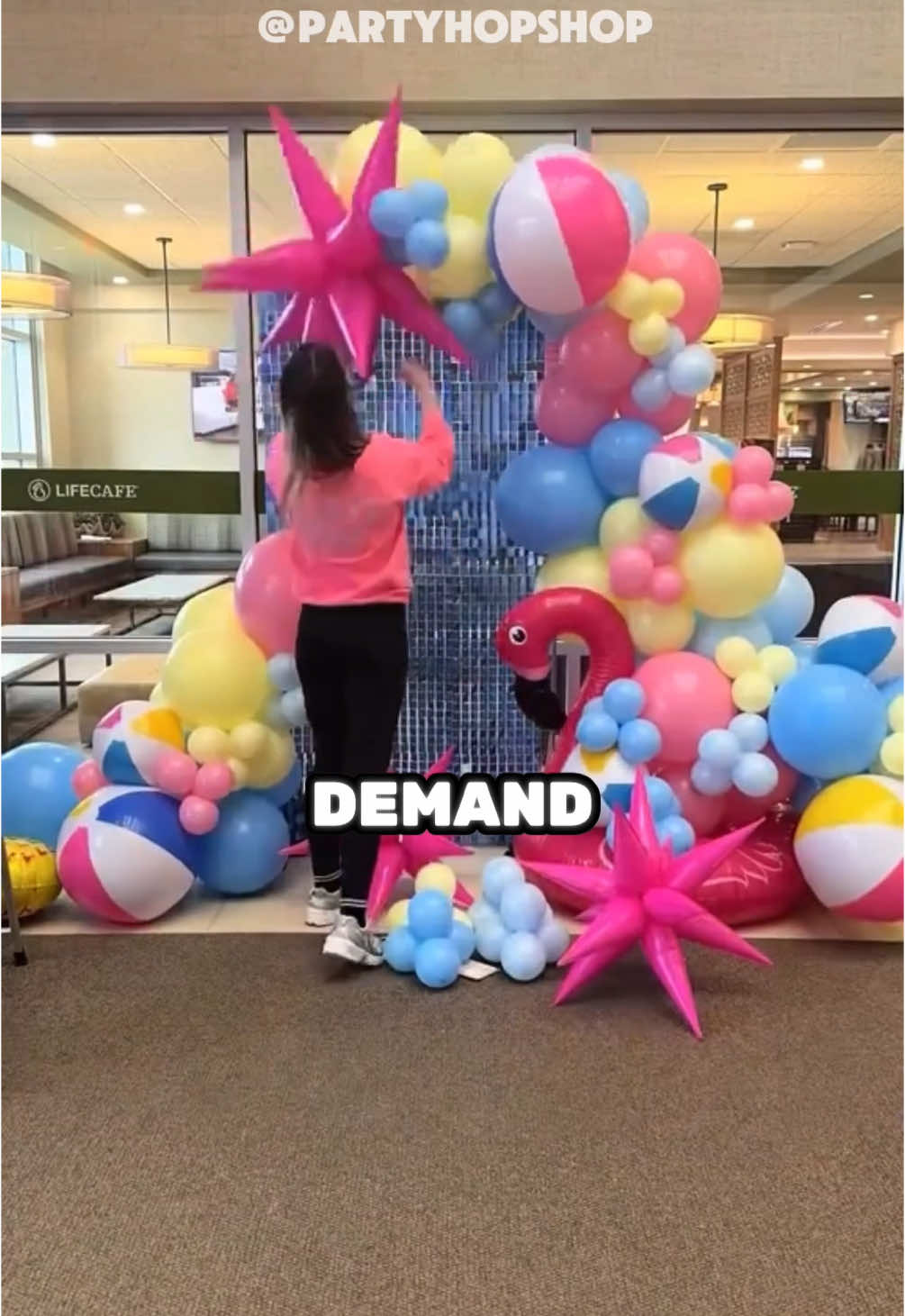 Balloon decorating business idea 💡 #fyp #business 