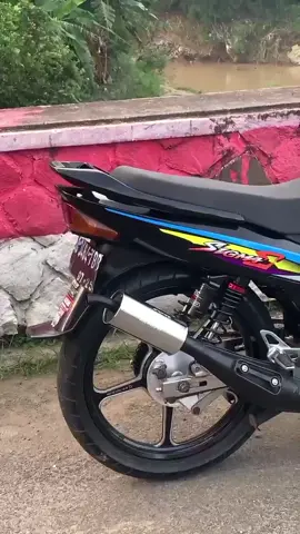 sore nya masih style bonceng ayang malemnya langsung ikut race malam suro🙀 #yamahasigma #towstroke #fyp #2strokeindonesia #masukberanda 