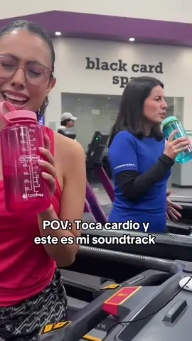 Toca cardio y automáticamente mi amiga y yo 💜 #gym #GymTok #entrenamiento #fyp #viral #humor #MentirasLaSerie
