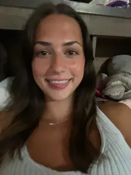 how did i just figure out you can record on the photo 