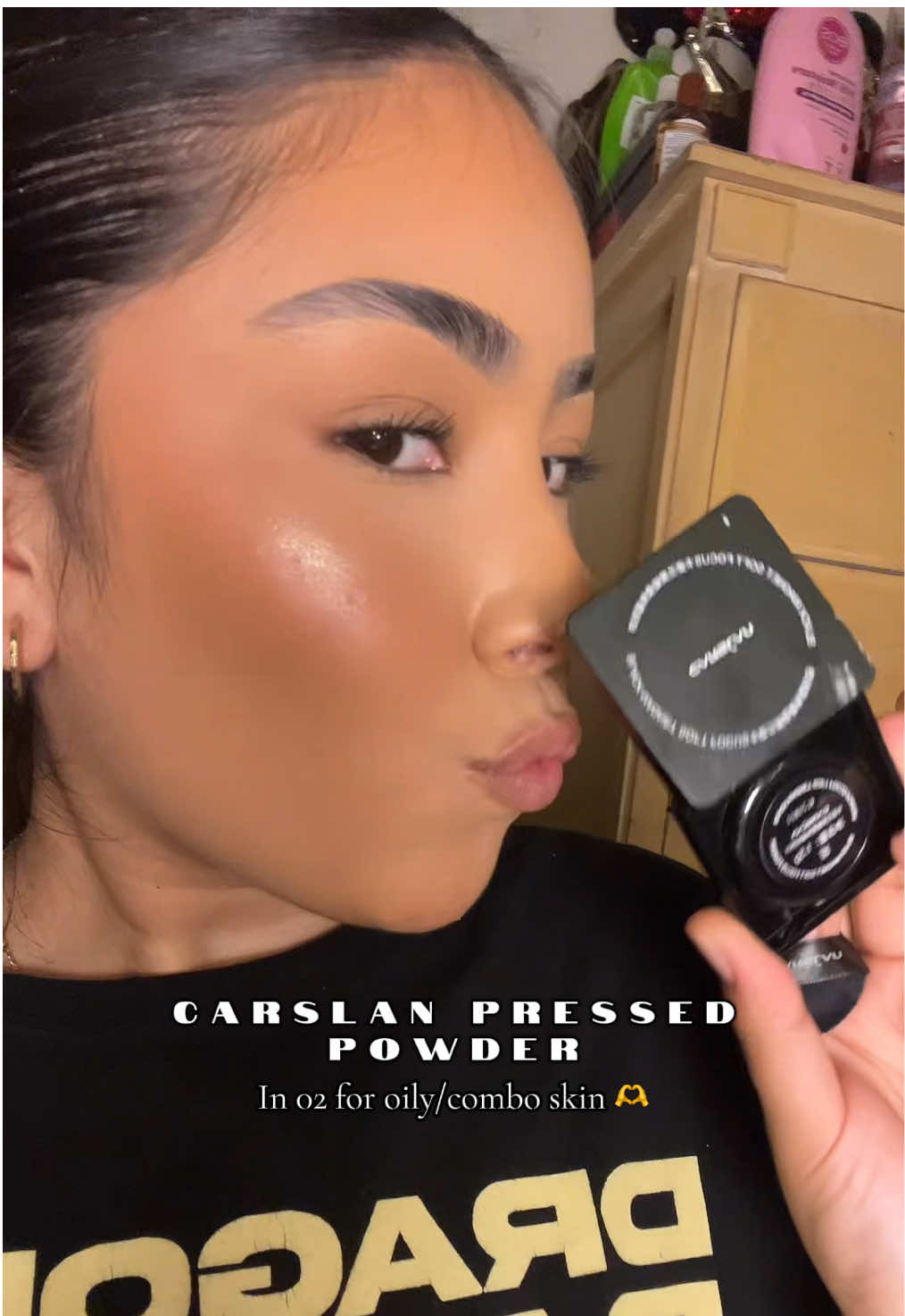 Mind yall my beat had been on for 9+ hours at this point 😩 #makeup #fyp #pressedpowder #foryoupage #makeuptutorial #powder #carslan #shoplocallymade 