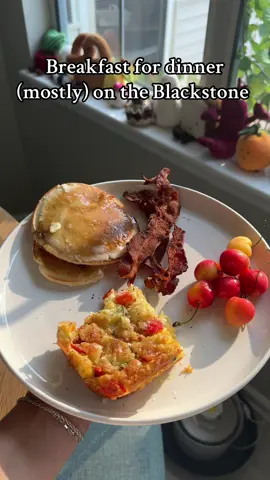 Who else liked their bacon burned???? This is what we call “relatable cooking content!” #cooking #blackstone #blackstonegriddle #blackstonegriddlecooking #breakfastfordinner #relatable #pancakes #bacon #cookingvlog #Vlog #dinner #dinneridea 