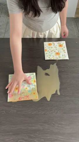 A towel that can “drink” water 💦 #clean #homehacks #LifeHack #rag #mess #fyp #viral #satisfying 