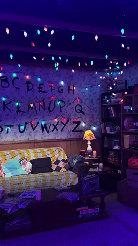 sala dos byers🫶🏻 my comfort show! stranger things experience 2024 #strangerthings 