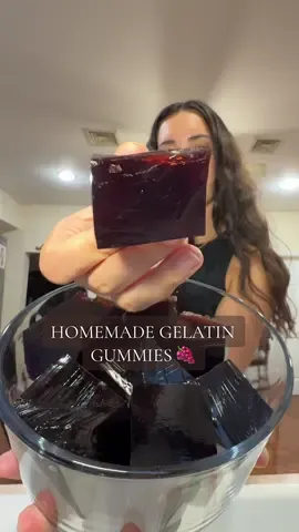 HOMEMADE GELATIN GUMMIES 🍇 Gelatin is a natural source of collagen which supports glowing skin, strong nails, healthy joints and a happy gut. Plus it contains glycine- an amino acid that helps improve sleep and reduce stress. No dyes, no junk — just pure, functional goodness in every bite😋😋 #homemade #gelatin #collagen #easysnack #homemaderecipe #wellness #gutfriendly #healthy #dyefree #nj #newjersey #viral #fyp #explore #yum #delicious #thursday #foryoupage #foryou  