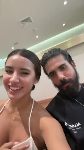 Tuneándonos en Colombia 😂🤦🏻‍♀️ (Insta tammy.parra)