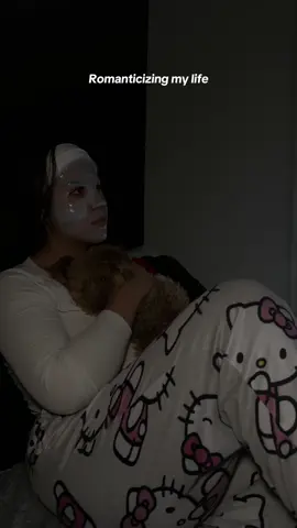 This is your sign to romanticize your skincare routine, lay back and do what ever you want… “me after a mental breakdown” lol  #skincare #romanticizing #Vlog #SelfCare 